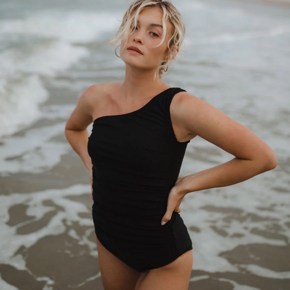 Albion ICON Ruched Black One-Piece One Shoulder Swimsuit Size Large